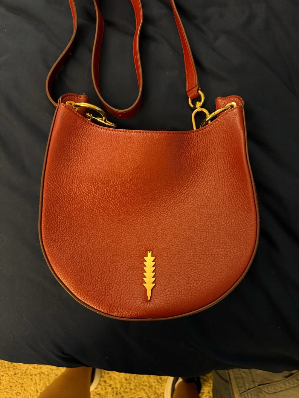 Thacker Leather Crossbody Saddle Bag in Rick red
